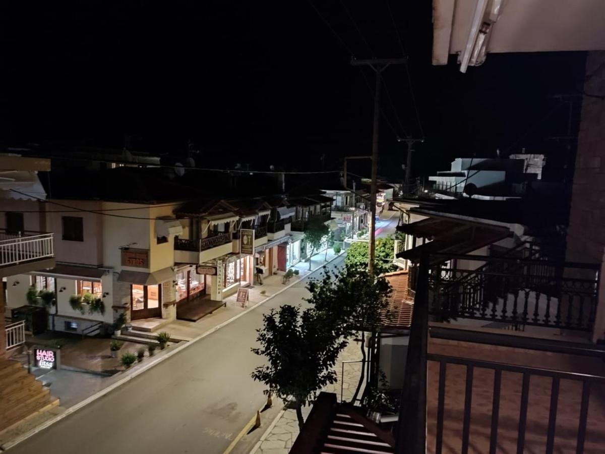 Ξενώνας Φωτεινη Ouranoupoli Exterior foto