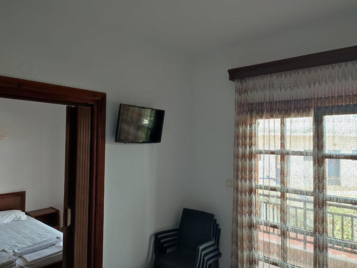 Ξενώνας Φωτεινη Ouranoupoli Exterior foto